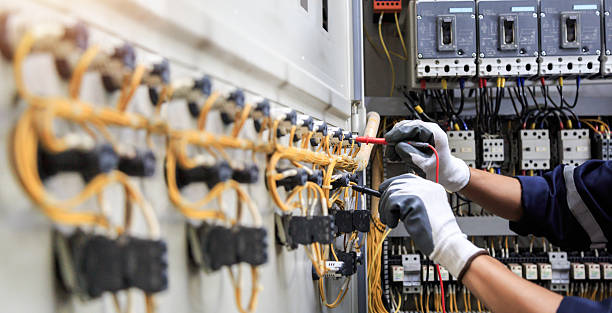 Professional Electrician technician working in Glen Rock, PA